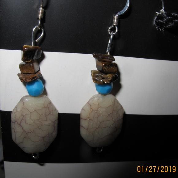 one of a kind brown and cream earrings - Picture 1 of 1